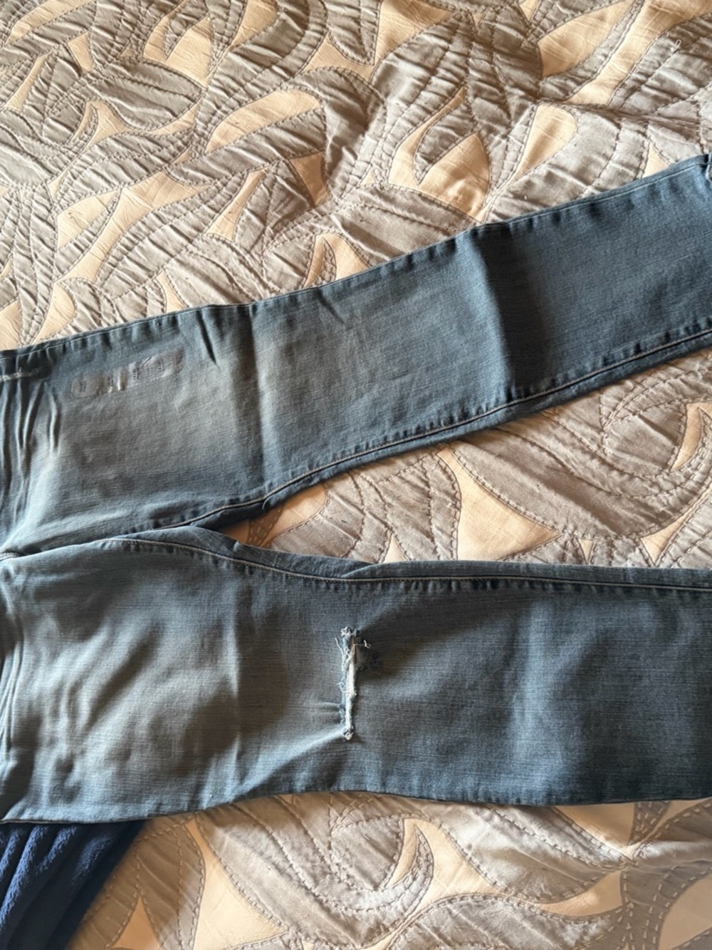 Gap Classic Slim Denim Jeans in Faded Blue